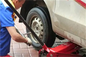 云安附近拖车24小时服务热线电话